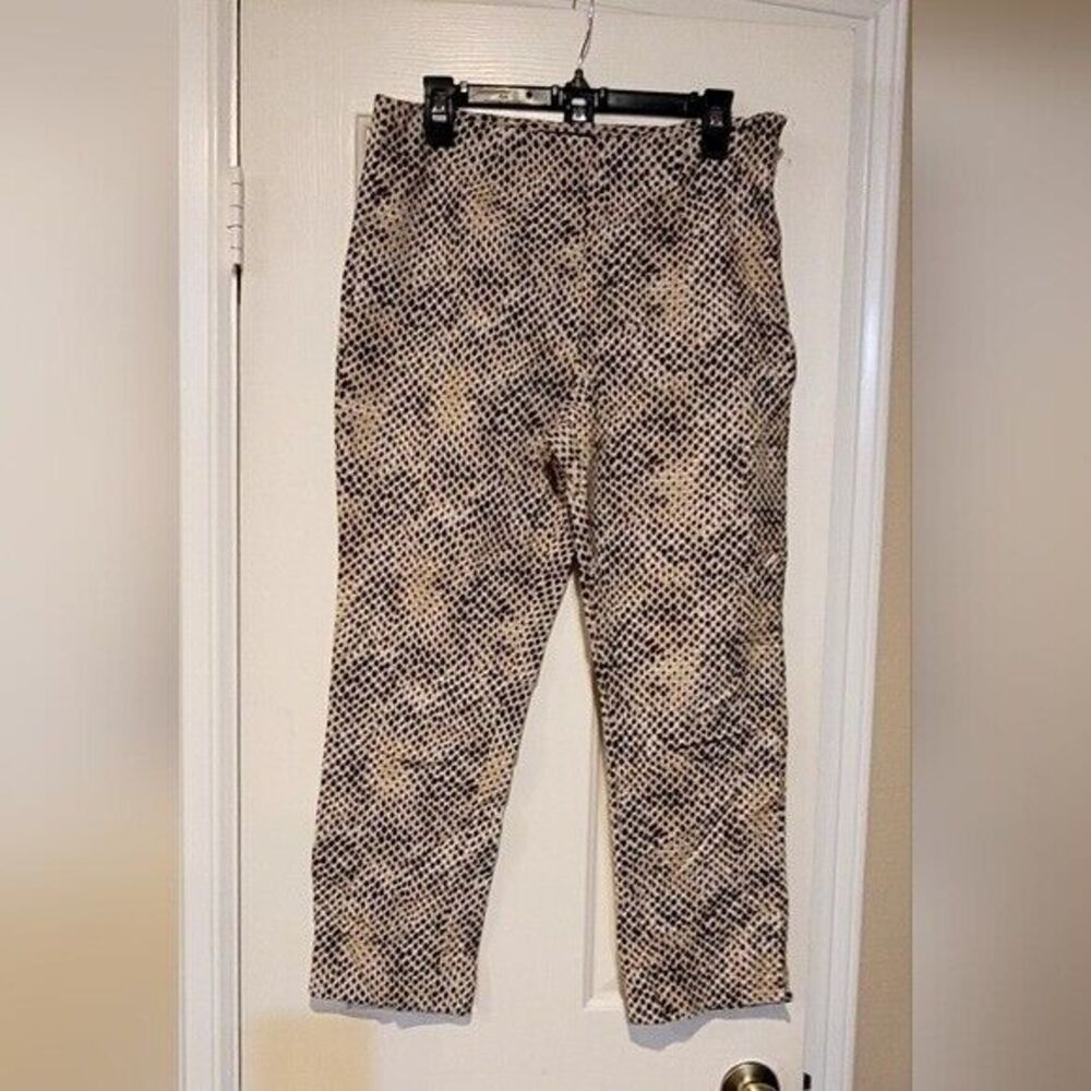 EUC Investments Patterned Capri Pants Size 12